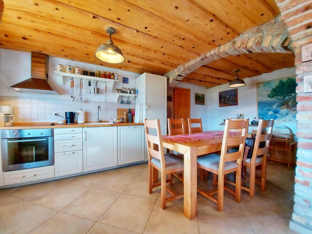Peter'S Pine Cottage Кореница Экстерьер фото