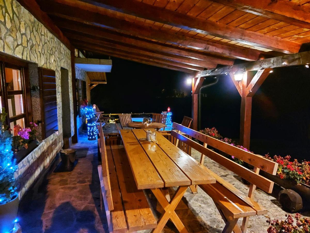 Peter'S Pine Cottage Кореница Экстерьер фото