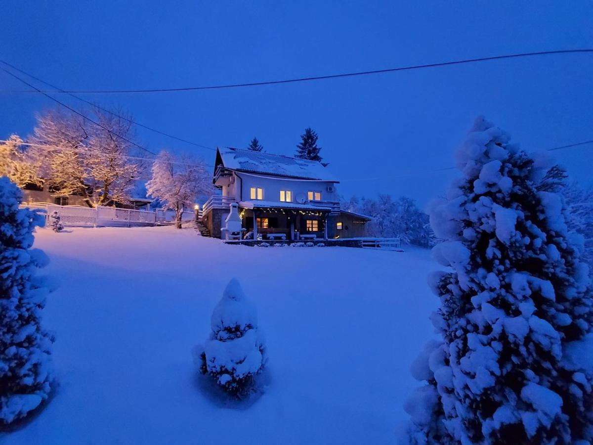 Peter'S Pine Cottage Кореница Экстерьер фото
