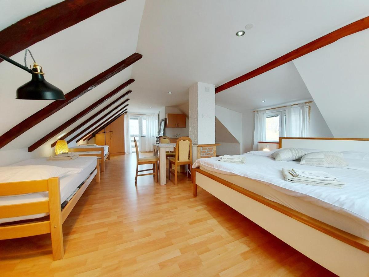 Peter'S Pine Cottage Кореница Экстерьер фото