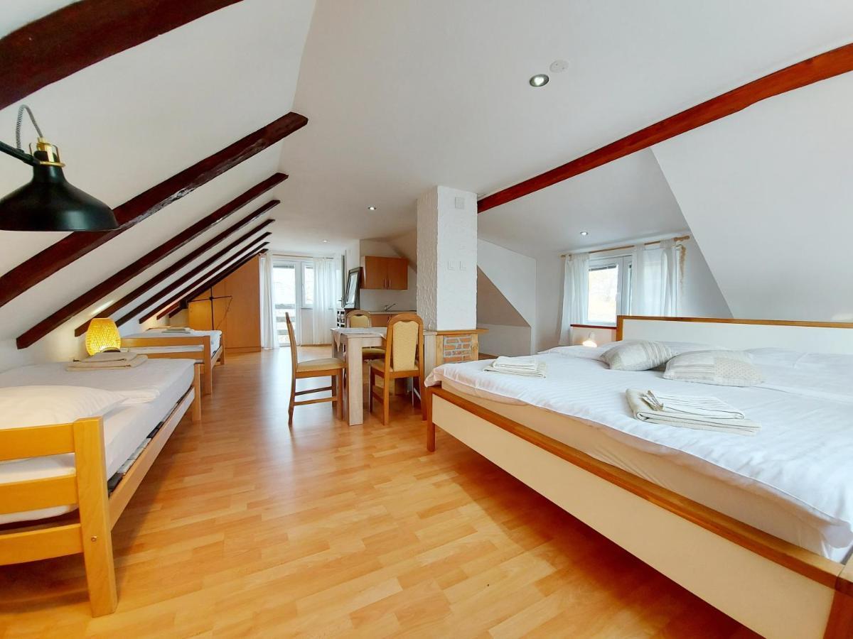 Peter'S Pine Cottage Кореница Экстерьер фото