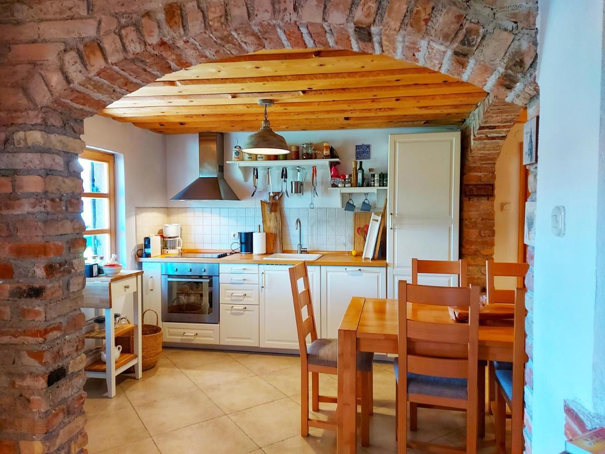 Peter'S Pine Cottage Кореница Экстерьер фото