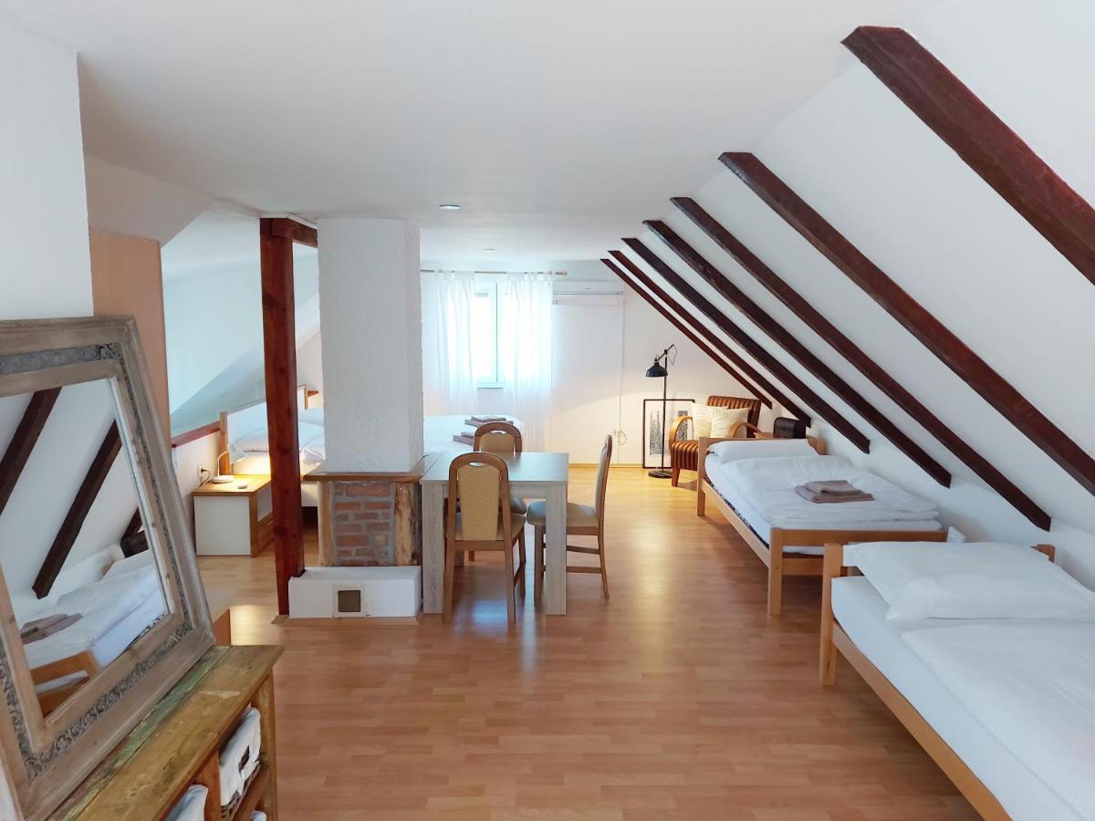 Peter'S Pine Cottage Кореница Экстерьер фото